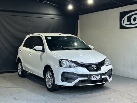 TOYOTA ETIOS 1.5 X PLUS 16V FLEX 4P AUTOMÁTICO